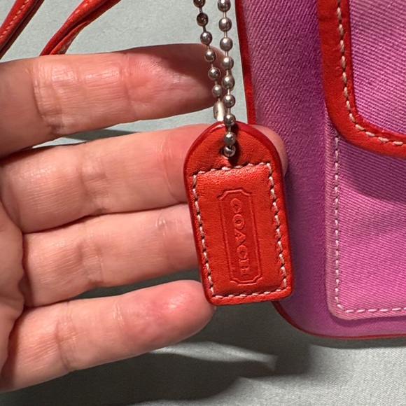 Coach Fab Field Pink Canvas Orange Leather Buckle Pockets Wristlet Vintage GUC - Picture 3 of 10